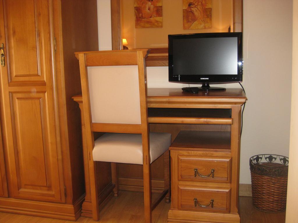 Puerta Del Sol Hotel Ciudad Rodrigo Ruang foto